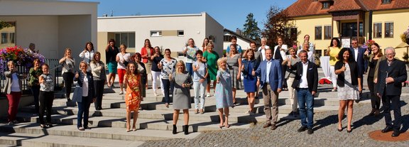 Bezirksvorstand_ÖVP-Frauen_plus_Ehrengäste.jpg  