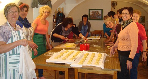 Krapfen_backen_2015.JPG  