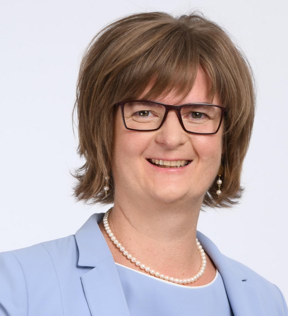 Leutgöb-Ozlberger_01_verkleinert.jpg  